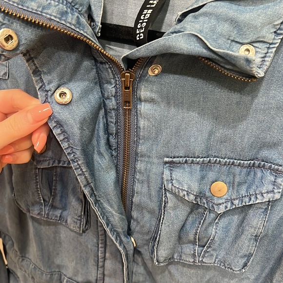 Jacket - Picture 4 of 6